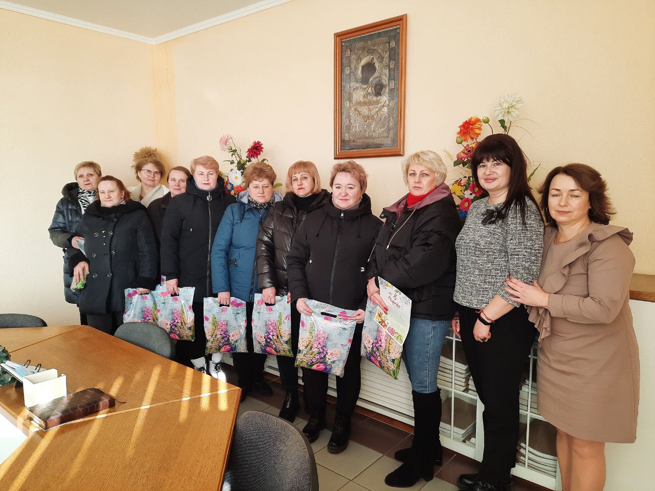 В преддверии Международного женского дня 8 марта в СПК Прогресс-Вертелишки поздравили женщин с праздником весны!